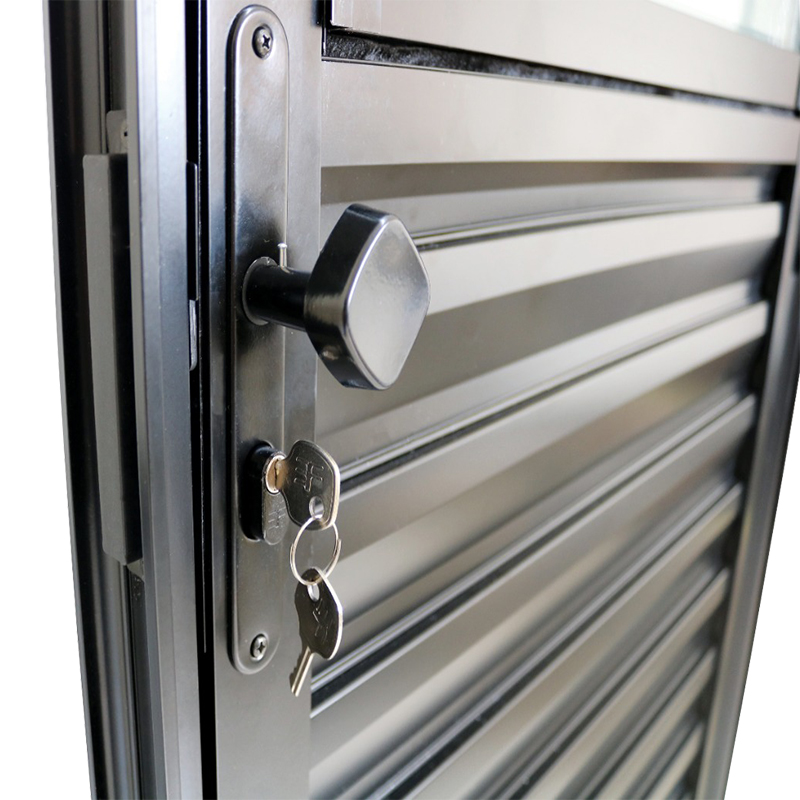 Porta de Alumínio Preto de Cozinha Basculante CMC Esquadrias Linha Mo - 4